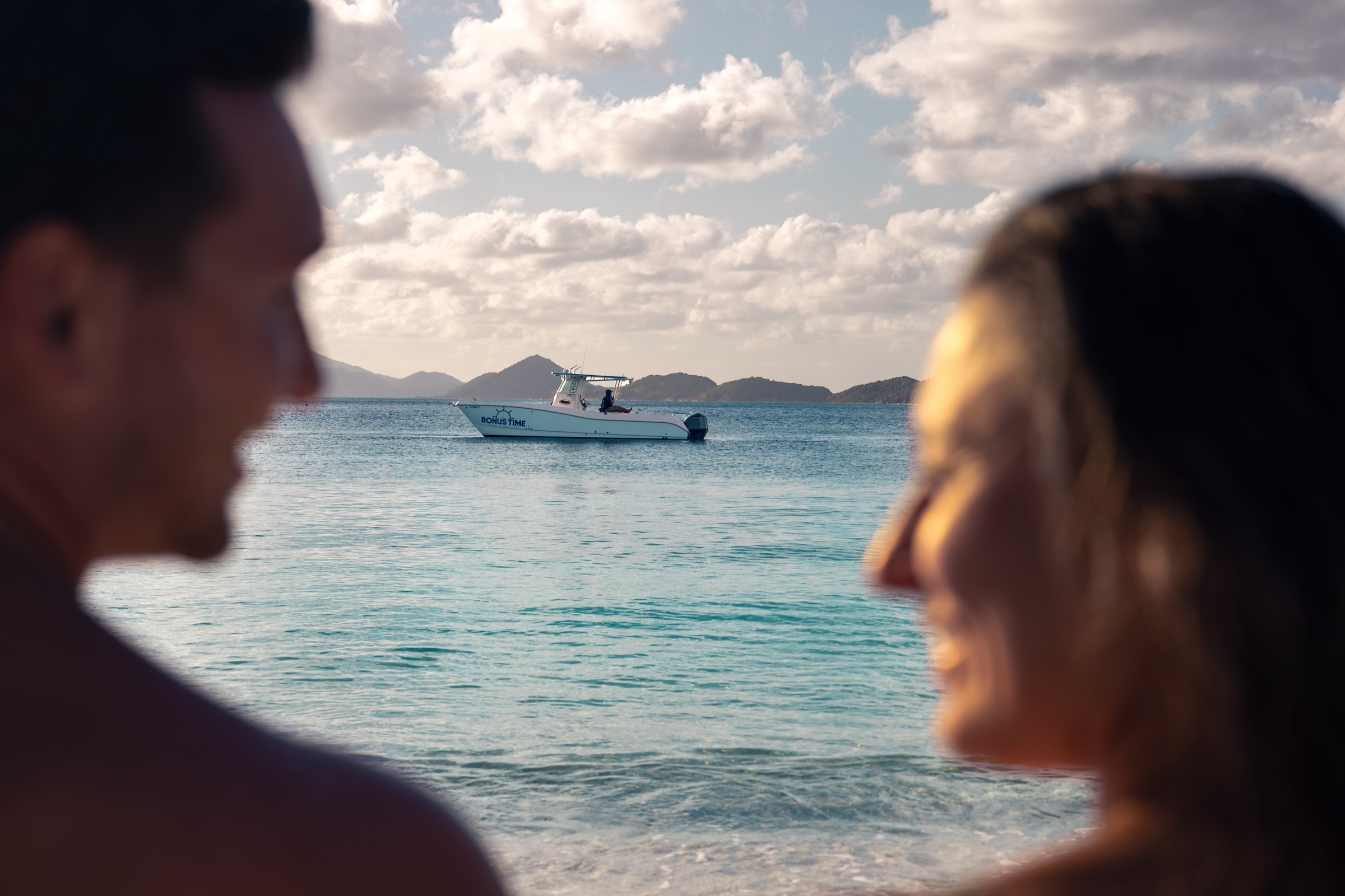 bonus time on horizon two guests on the beach